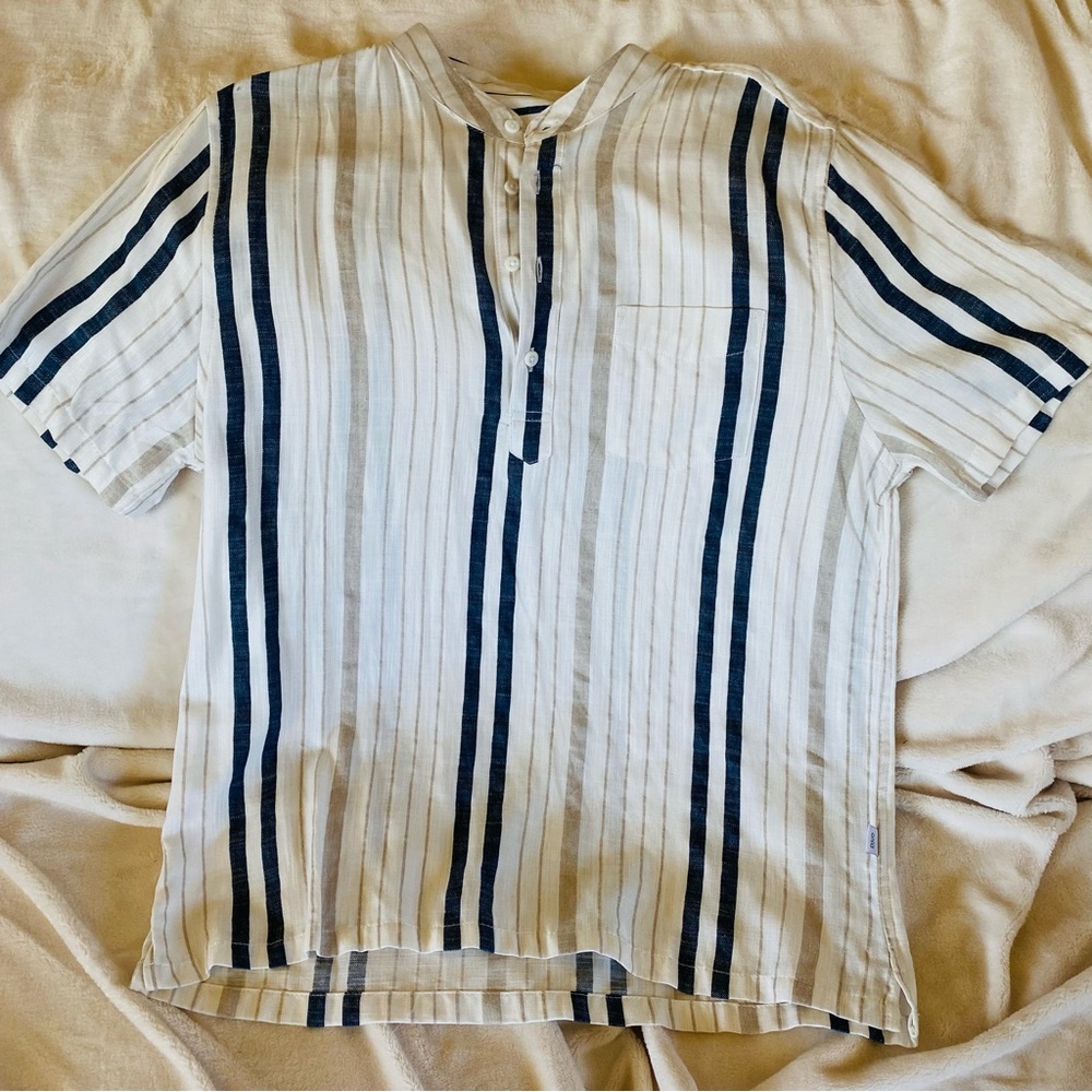 Striped White and Black Men's Shirt